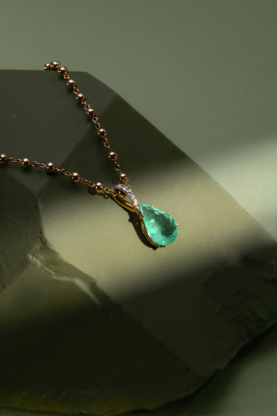 Pingente Gota de Esmeralda